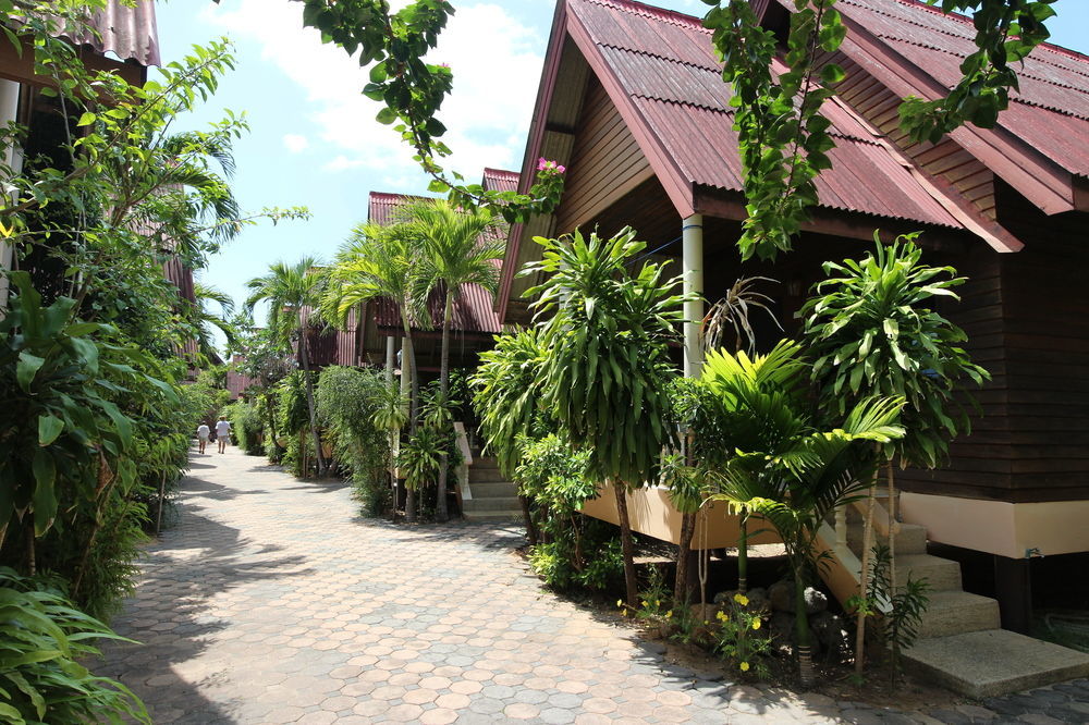 ไดมอนด์แซนด์พาเลซ Hotel เกาะลันตา ภายนอก รูปภาพ