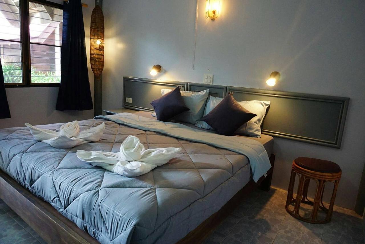ไดมอนด์แซนด์พาเลซ Hotel เกาะลันตา ภายนอก รูปภาพ